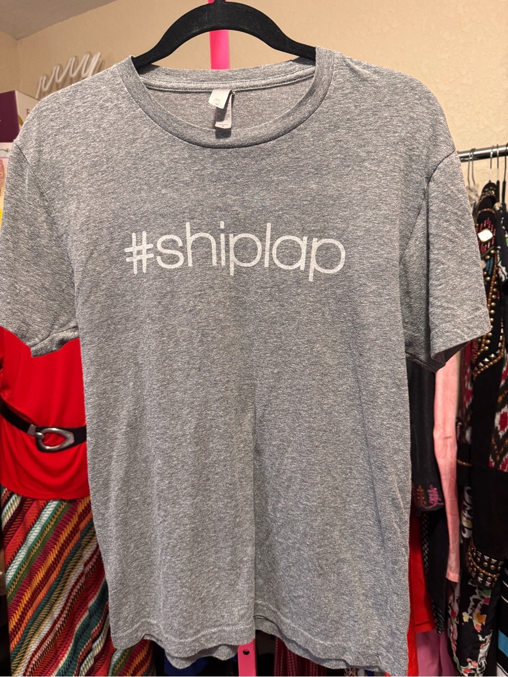Magnolia #Shiplap Graphic T-Shirt size Small